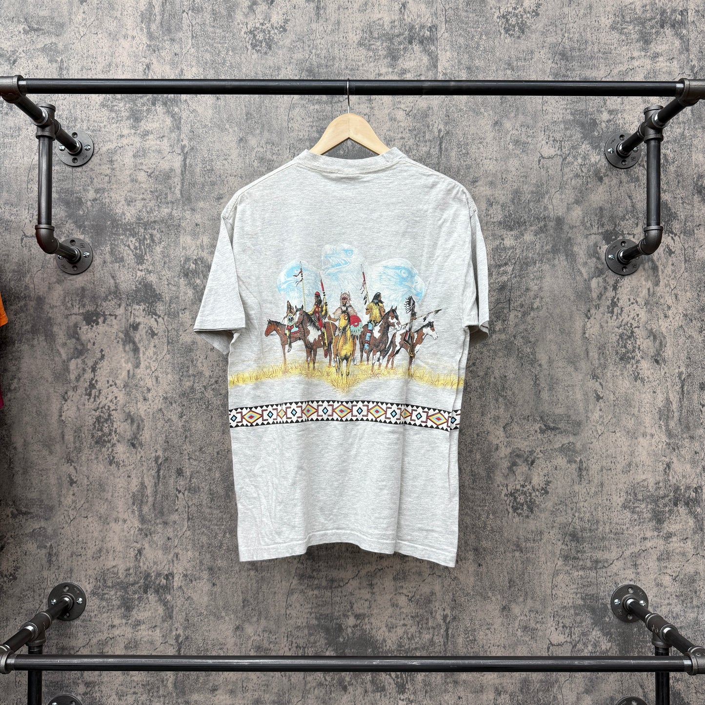 1991 Indian/Eagles Tribal Wraparound Tee SZ L