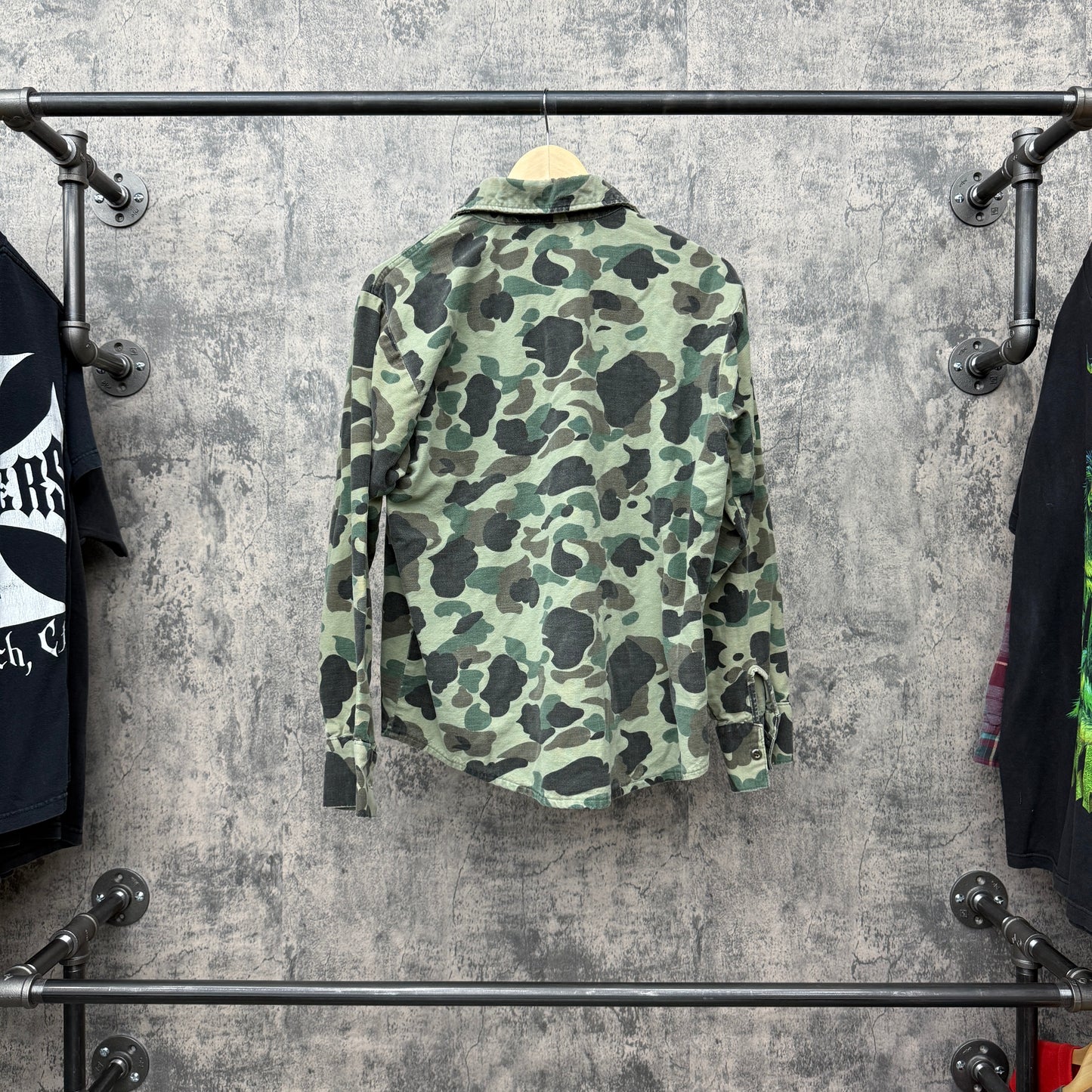 80s FrostProof Duck Camo Button Up SZ L