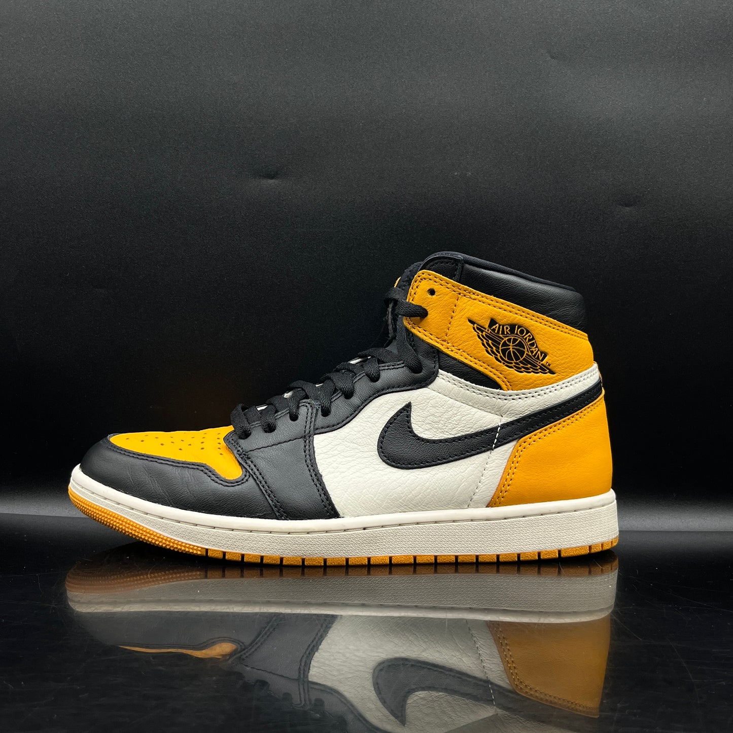 PRE-OWNED Jordan 1 Taxi SZ 10.5