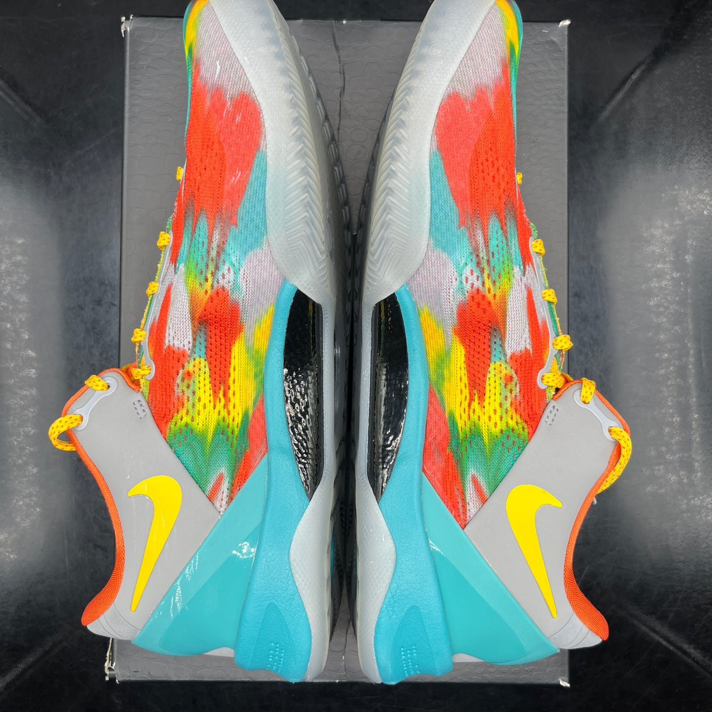 (PRE-OWNED) Kobe 8 Protro Venice Beach SZ 10.5