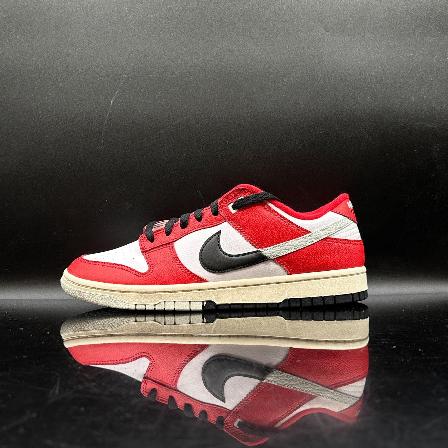 Nike Dunk Low Chicago Split SZ 10.5 (DS)