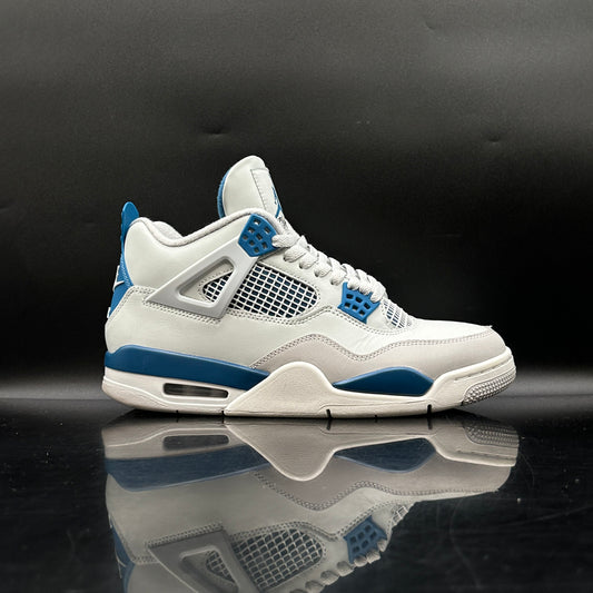 PRE-OWNED Jordan 4 Military Blue SZ 9.5