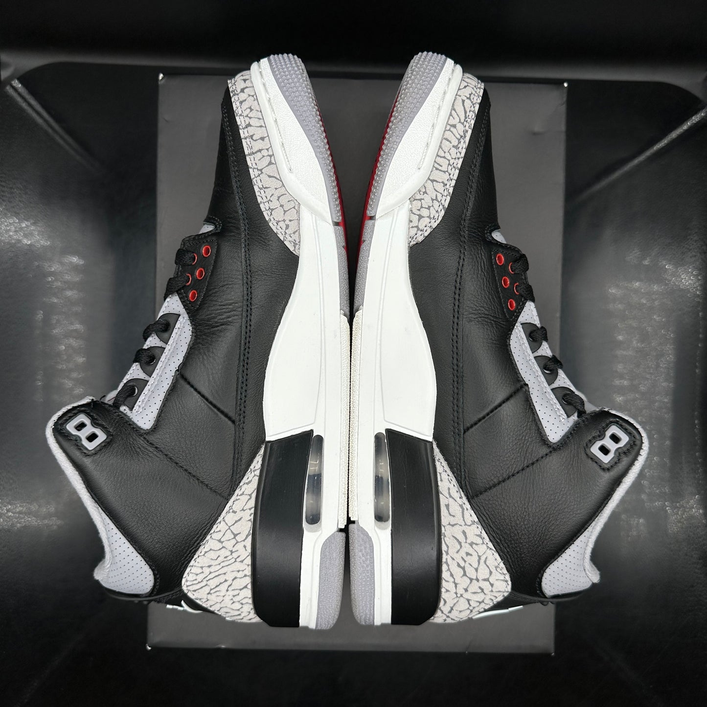 PRE-OWNED Jordan 3 Black Cement SZ 9.5 (2024)