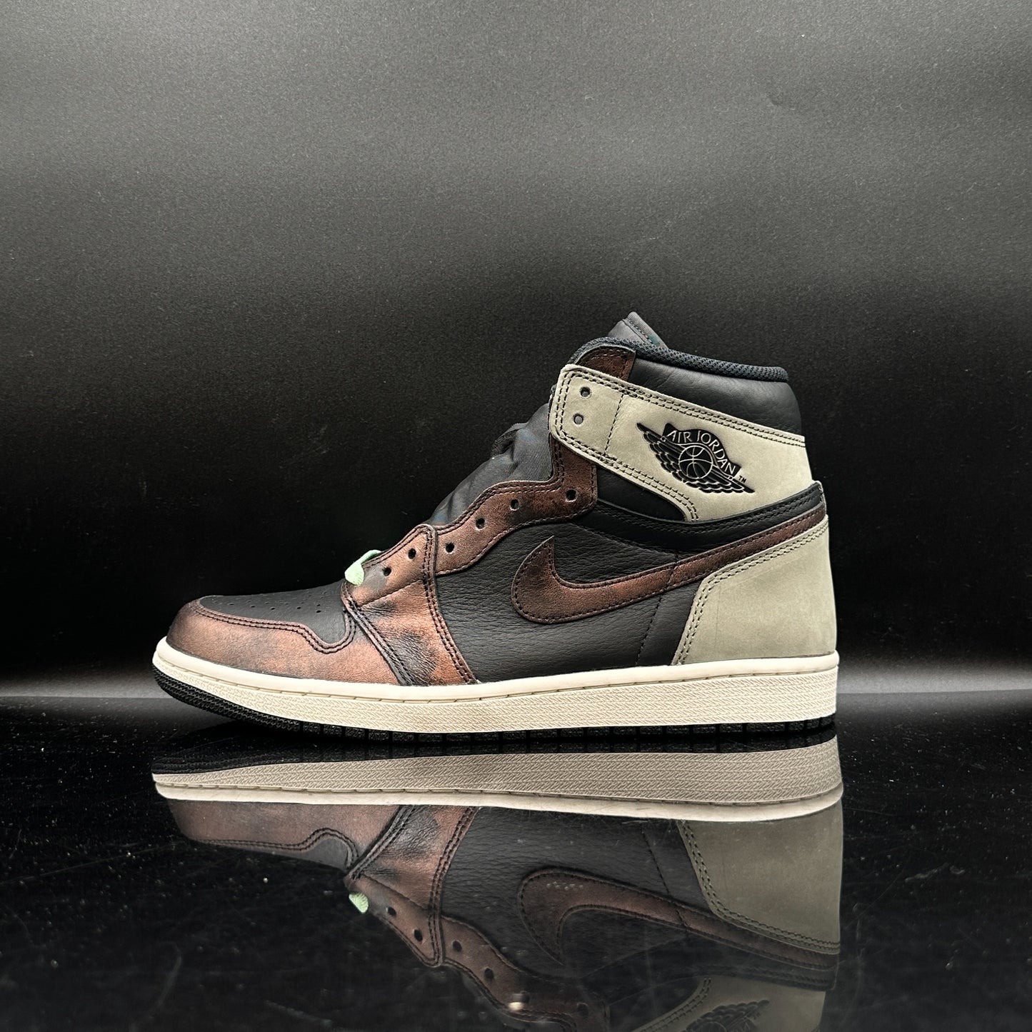 Jordan 1 Rust Shadow Patina SZ 8 (DS)