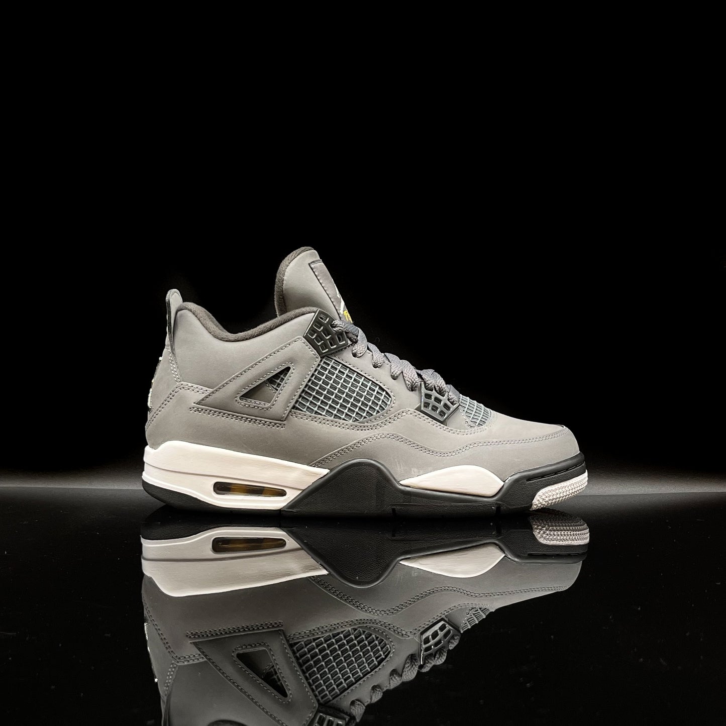 Jordan 4 Cool Grey SZ 9 (DS)