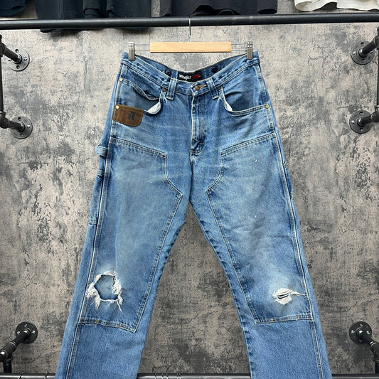 Wrangler Riggs Distressed Denim SZ 33 x 32
