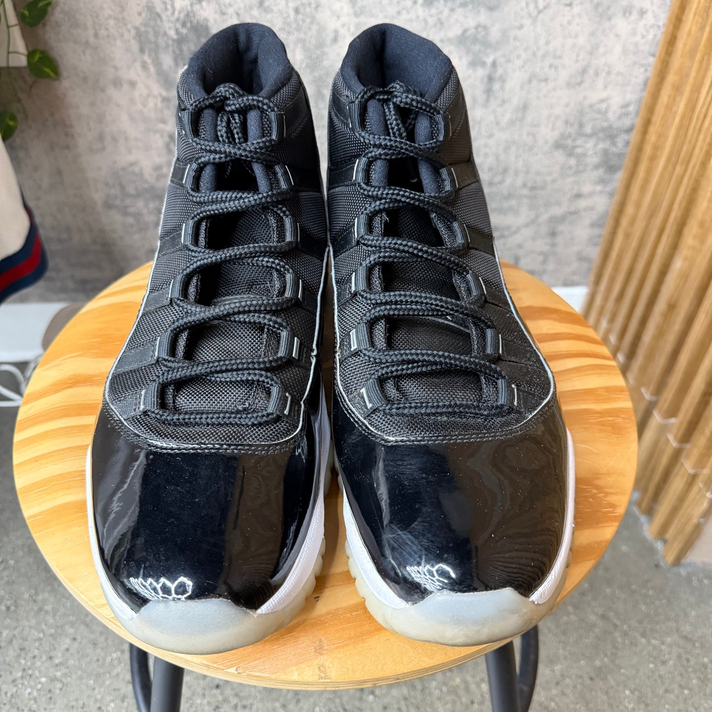 *PRE-OWNED Jordan 11 Jubilee SZ 12