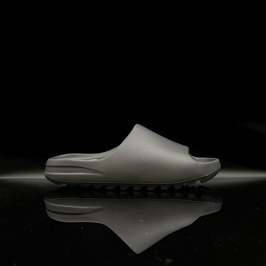 Adidas Yeezy Slide Onyx (Multiple Sizes) (DS)