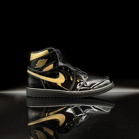 Jordan 1 High Black Metallic Gold SZ 10 (DS)